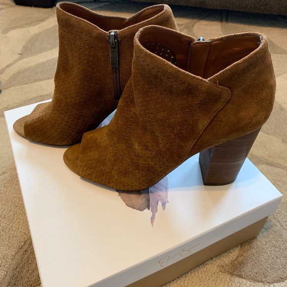 New Jessica Simpson Boots - Picture 1 of 8
